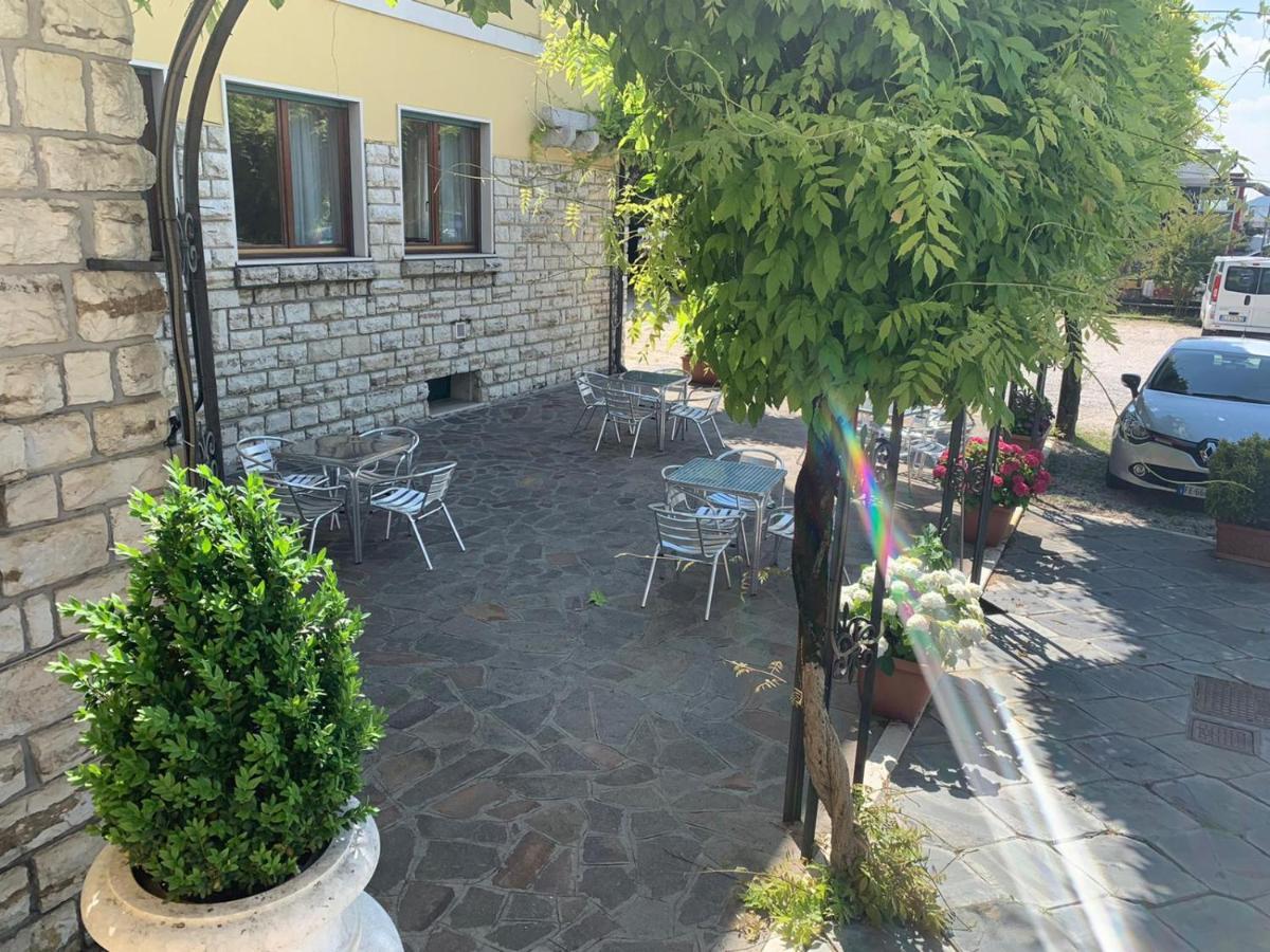 La Pina Hotel Рецато Екстериор снимка
