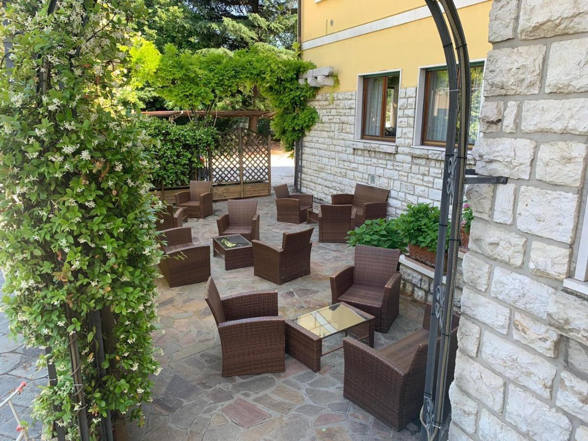 La Pina Hotel Рецато Екстериор снимка