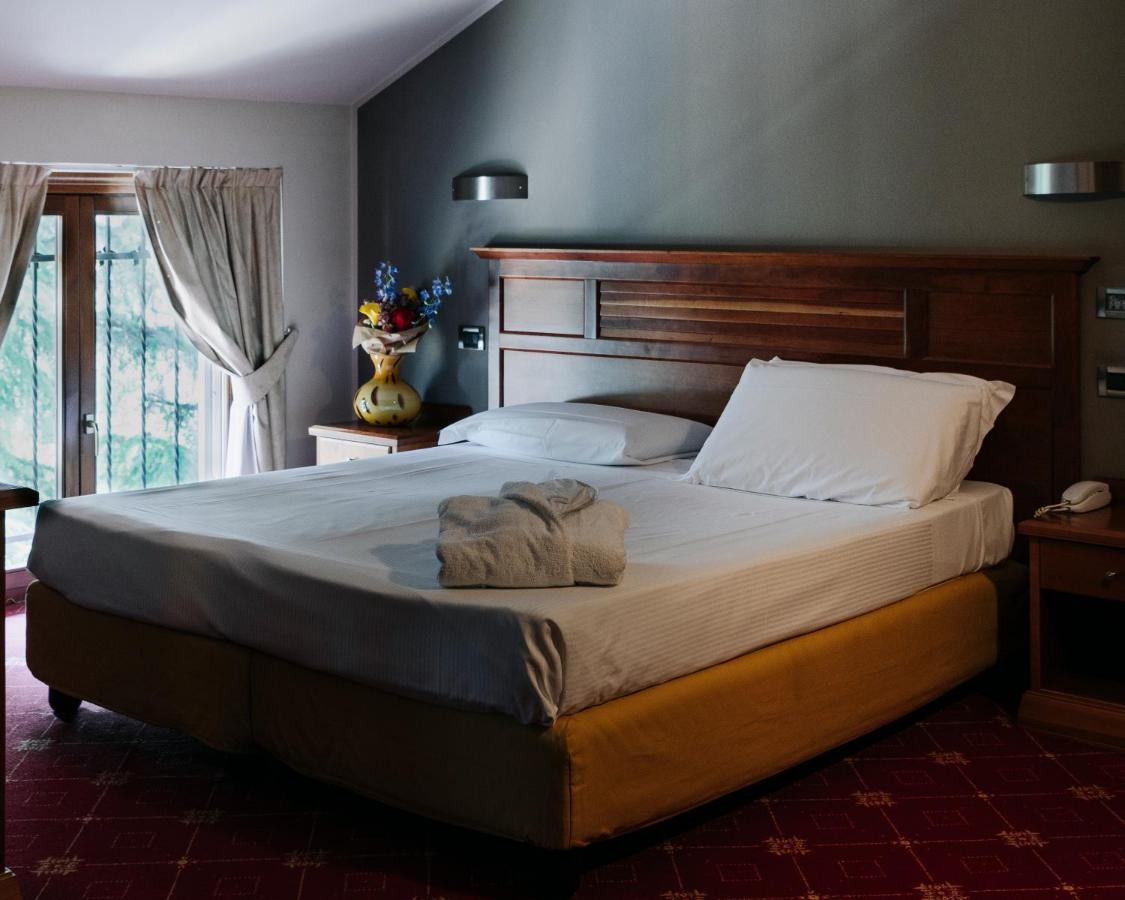 La Pina Hotel Рецато Екстериор снимка