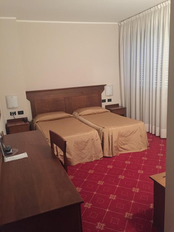 La Pina Hotel Рецато Екстериор снимка