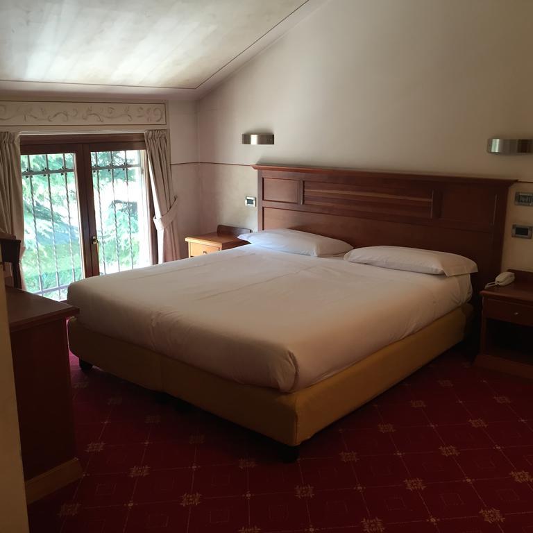 La Pina Hotel Рецато Екстериор снимка