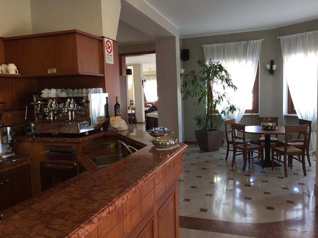 La Pina Hotel Рецато Екстериор снимка