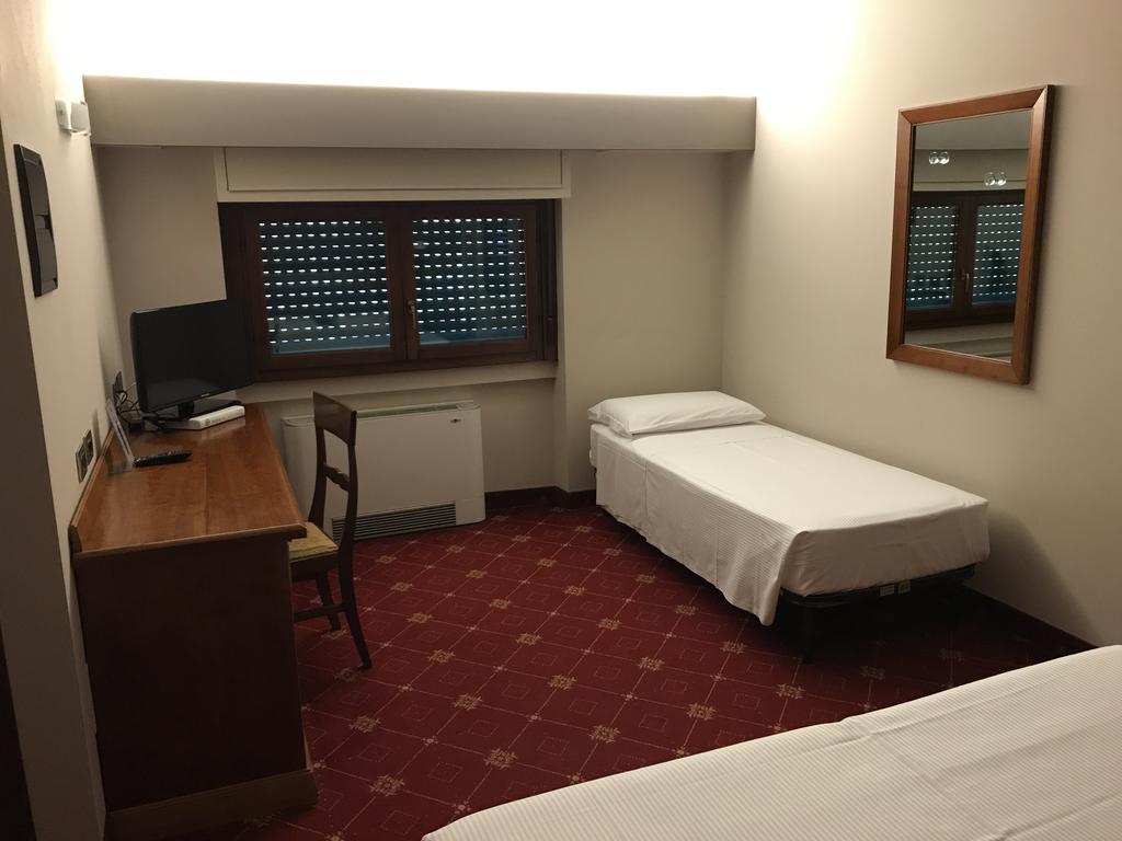 La Pina Hotel Рецато Екстериор снимка