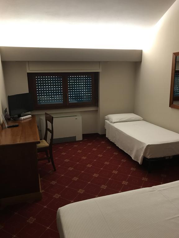 La Pina Hotel Рецато Екстериор снимка